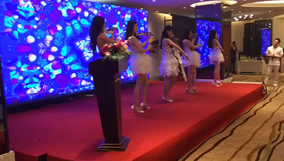 各類(lèi)拍攝模特，走秀車(chē)展