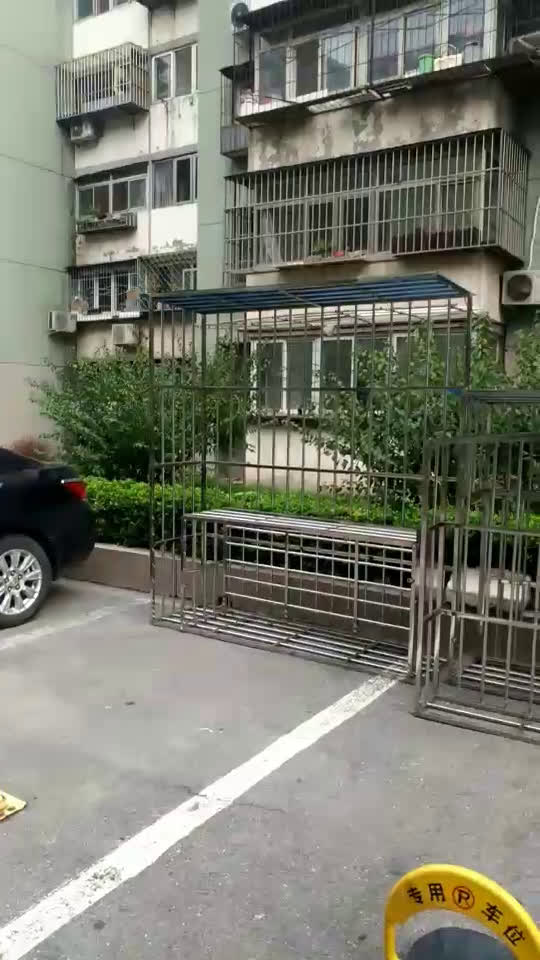 窗戶防護(hù)欄紫竹橋安裝不銹鋼護(hù)欄防盜門防盜窗電焊加工