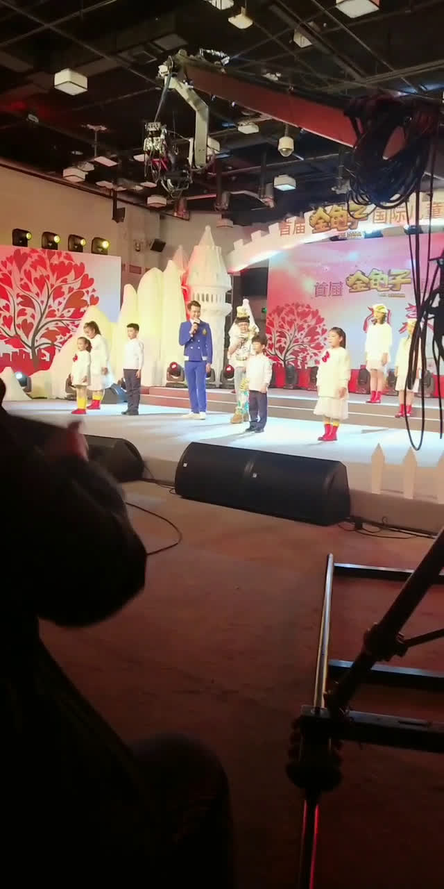 化妝約會妝、面試妝、直播妝、主持人妝、舞臺妝