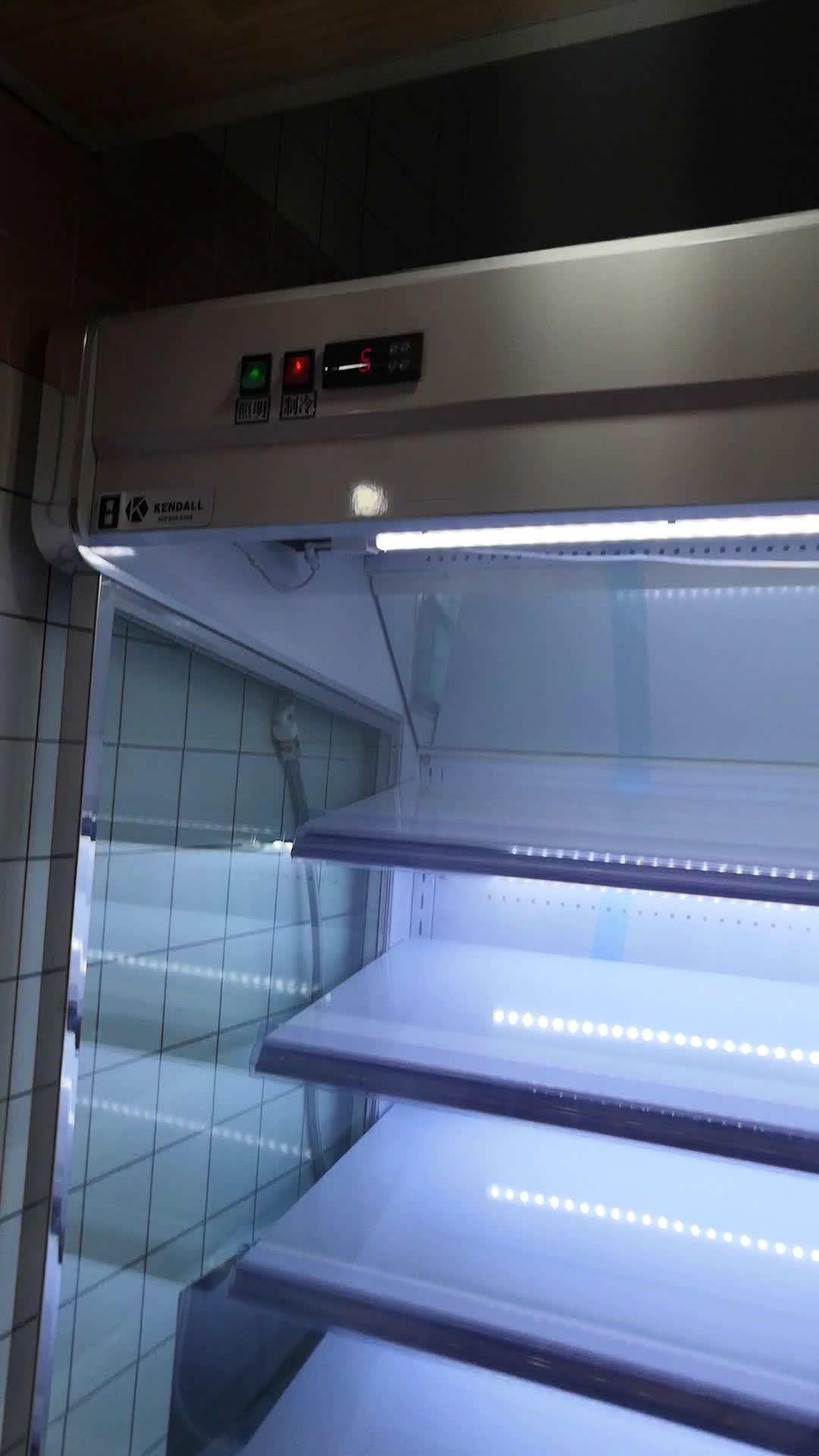 精修空调冰箱热水器洗衣机空调定频挂机.柜机.加氟服务